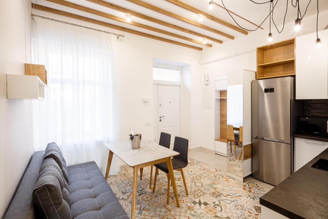Palace view apartments - 24 Kopernyka str. Lwów Zewnętrze zdjęcie